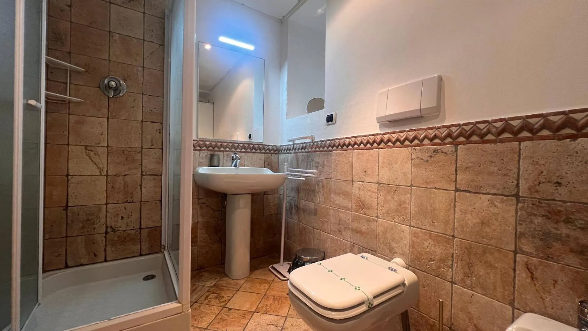 Joivy Charming Apartment Near The Beach With Garden Paraggi 0*,